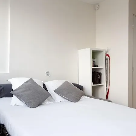 Studio Haut De Gamme Proche Des Champs-elysees
